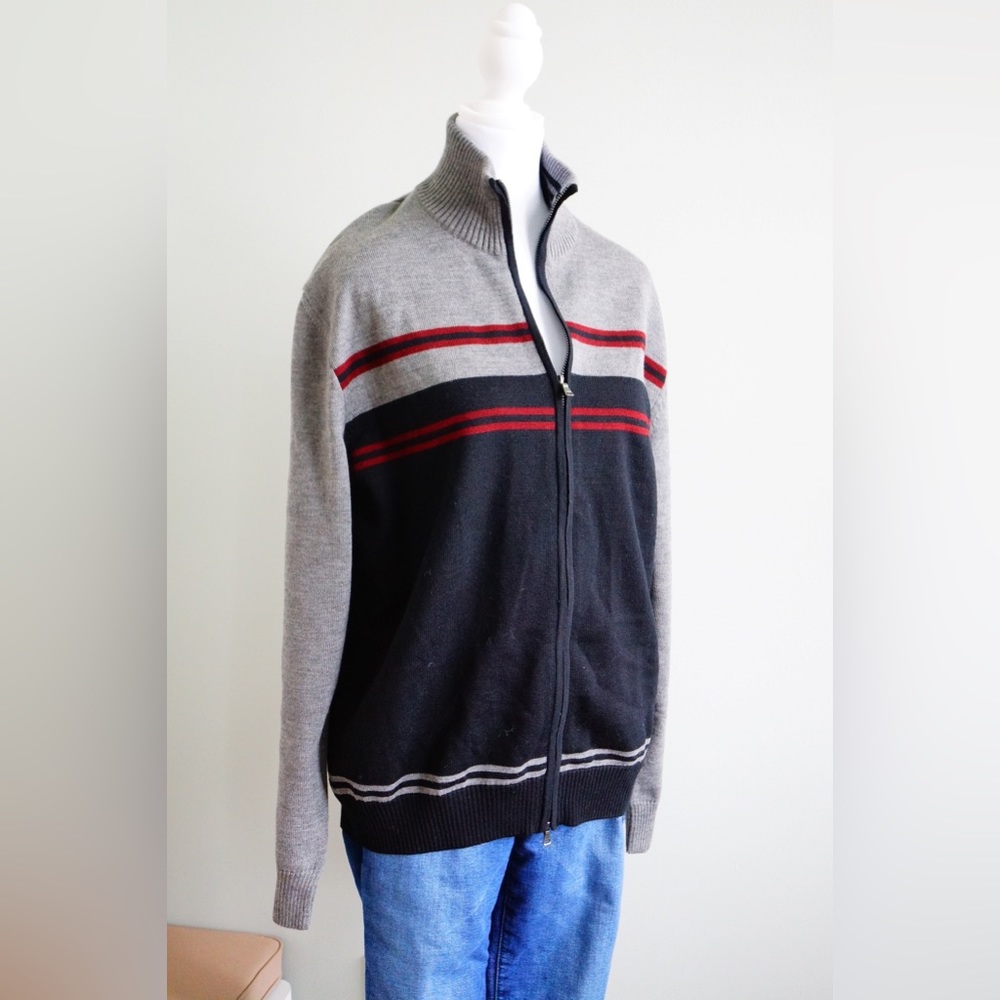 Hugo boss zip up sweater nwt Medium